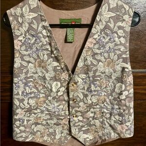 Outback Red Green Vest with Red Accents, size small